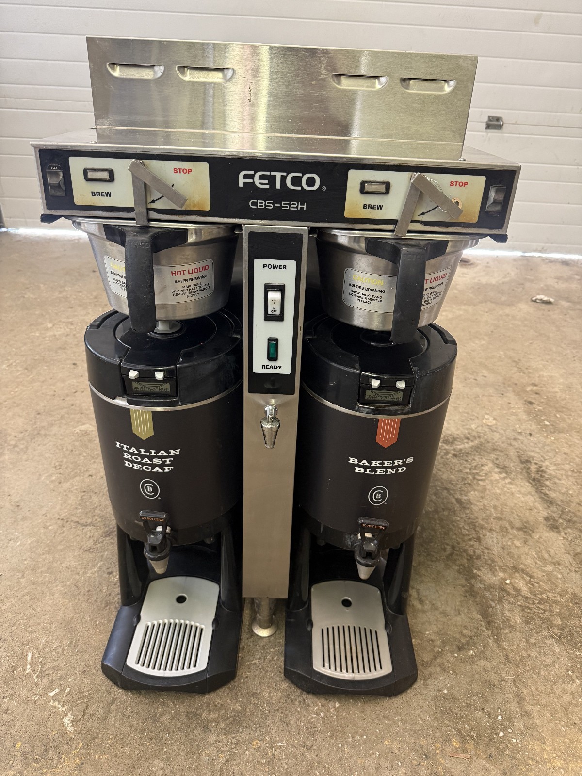 Fetco CBS-52H-15 Coffee Brewer, Twin Brew w/ Shuttles, 1.5 Gallon