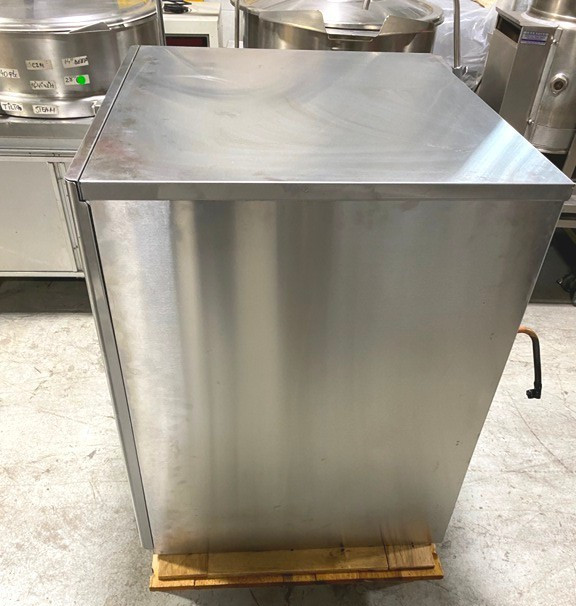 Ice Maker / Hoshizaki F-1501MRJZ-C Air-cooled Cubelet-style with 1353 Lb/Day