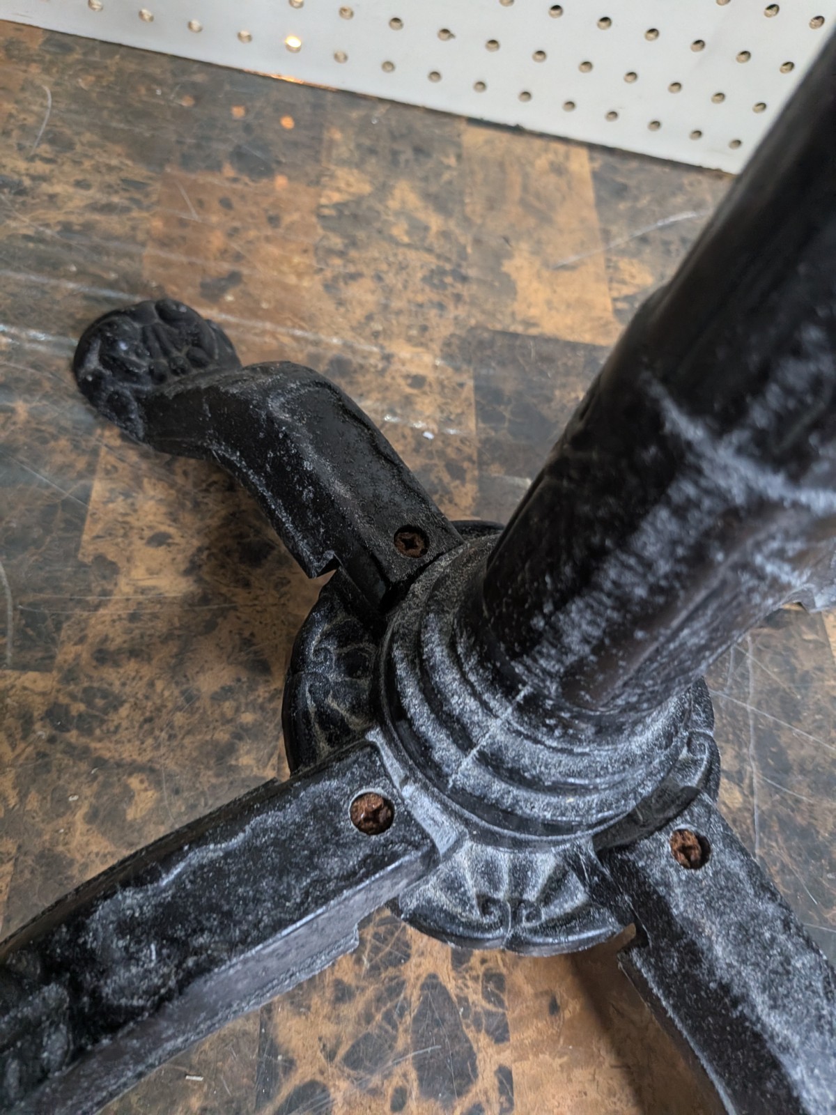 Original Carousel Gumball Machine Stand Only 24″ – OEM