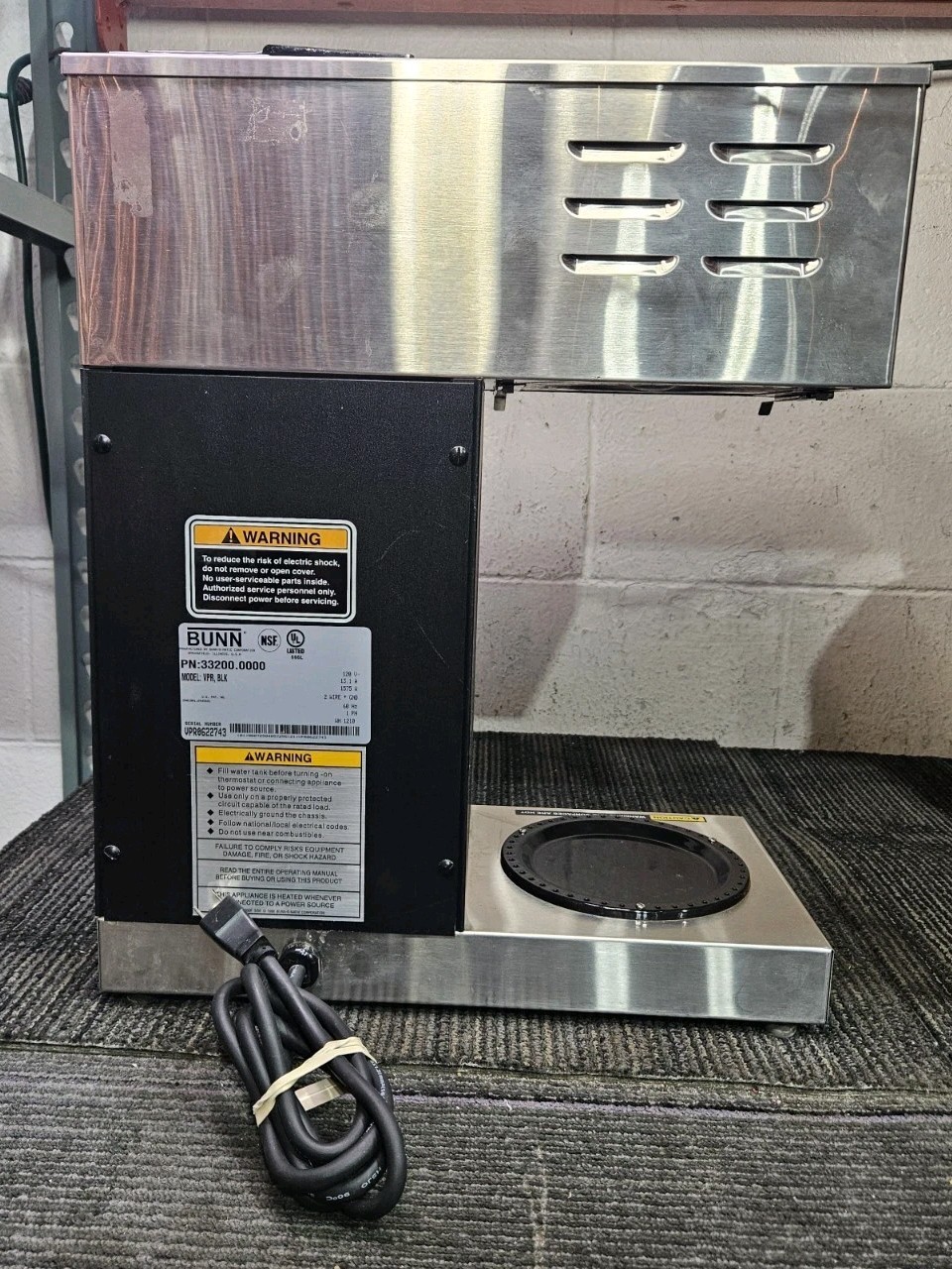 Bunn VPR,BLK 33200 Commercial Coffee Brewer with Upper & Lower Warmers