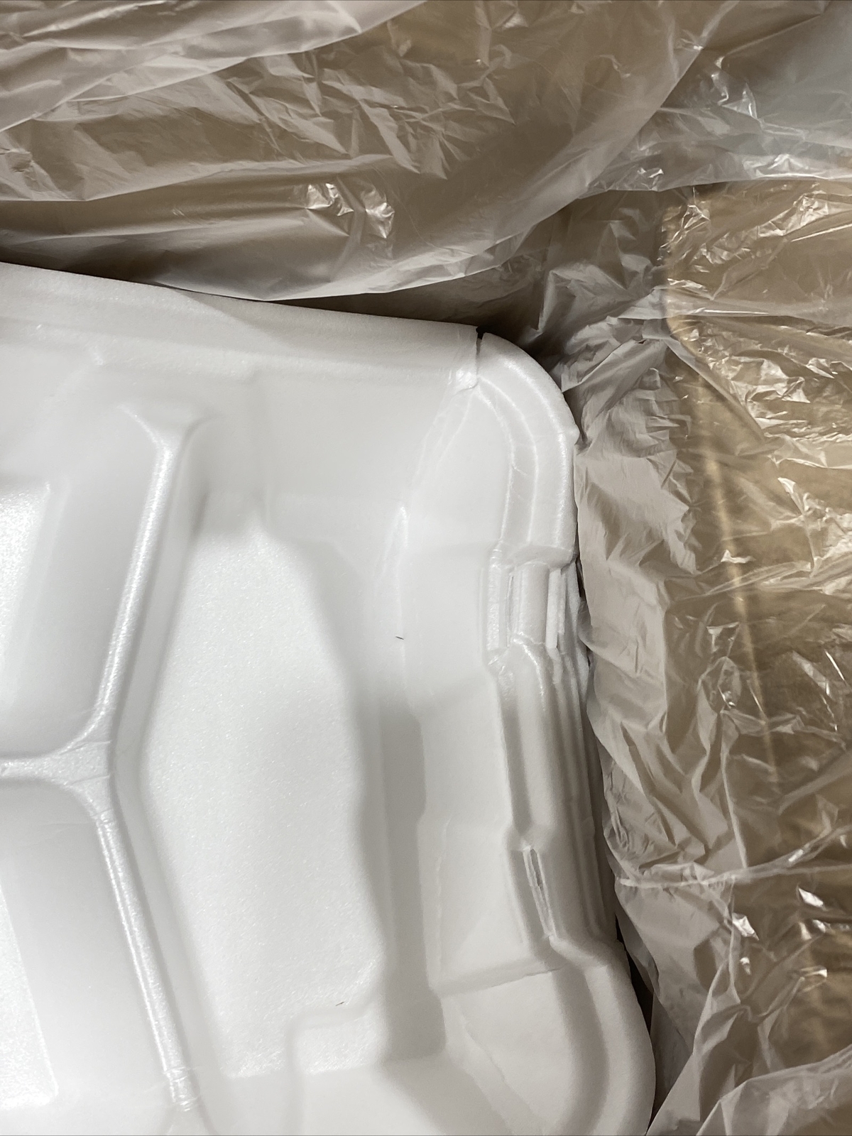 9″ x 9″ x 3 1/4″ White Foam Three Compartment Square Take Out Container-150Count