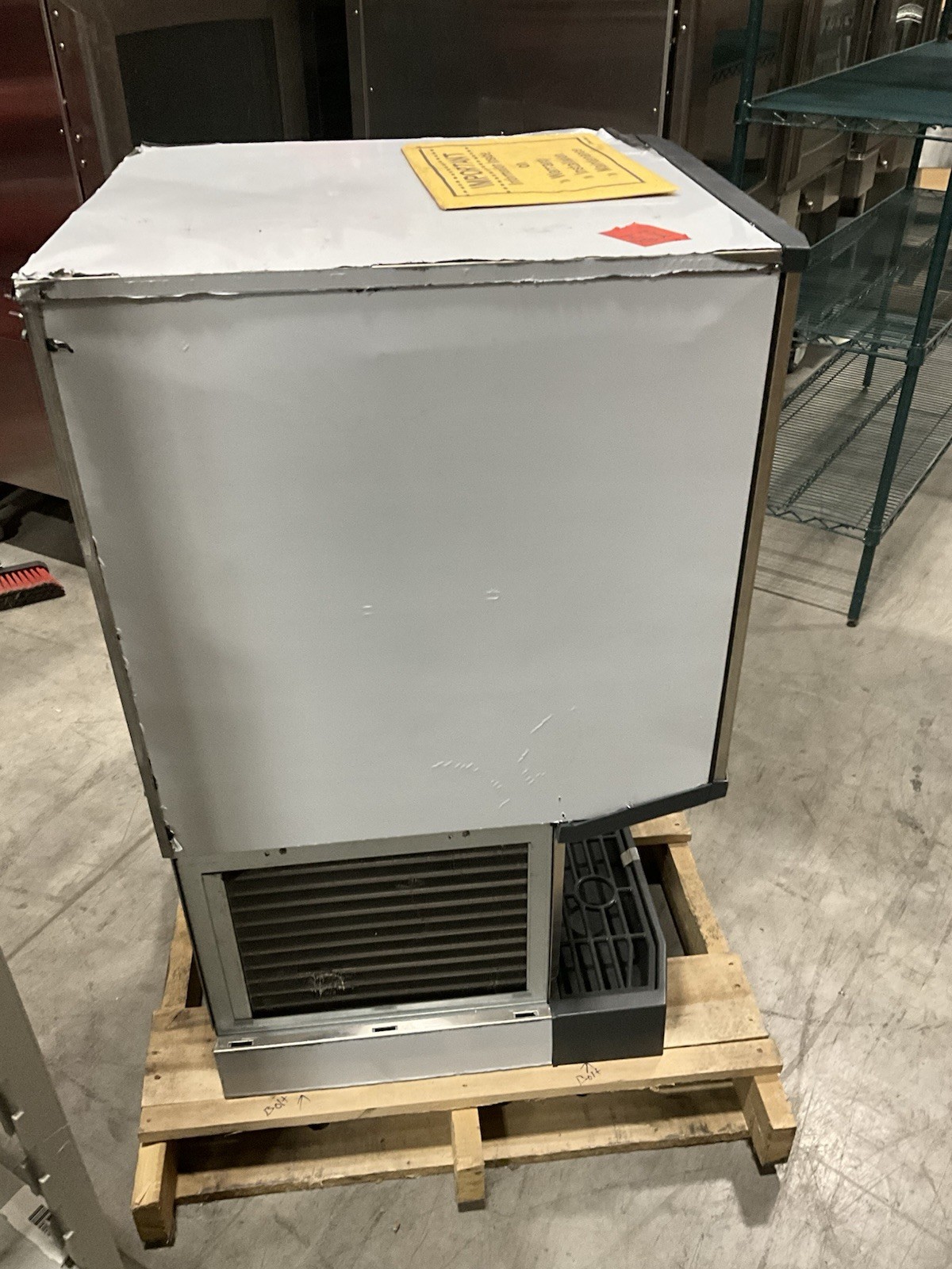 Scotsman HID540A-1 500lb Ice & Water Dispenser Air Cooled 40lb Bin Cap GD