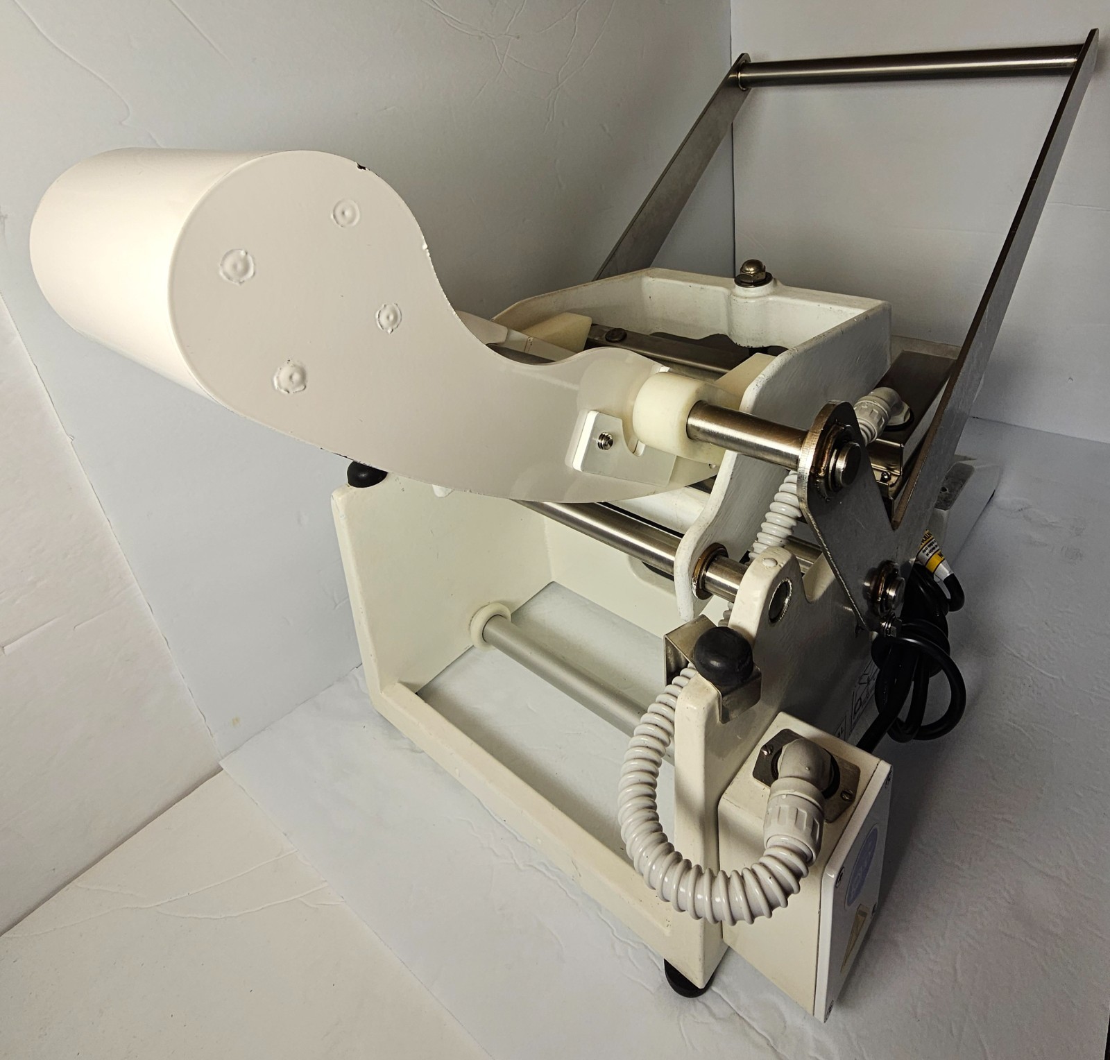 Oliver 1308N Manual Food Tray Lidder Sealer Heat Sealing System