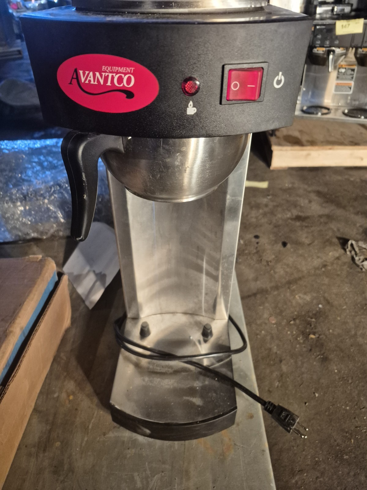 Avantco C15 12 Cup Pourover Commercial Coffee Maker Silver