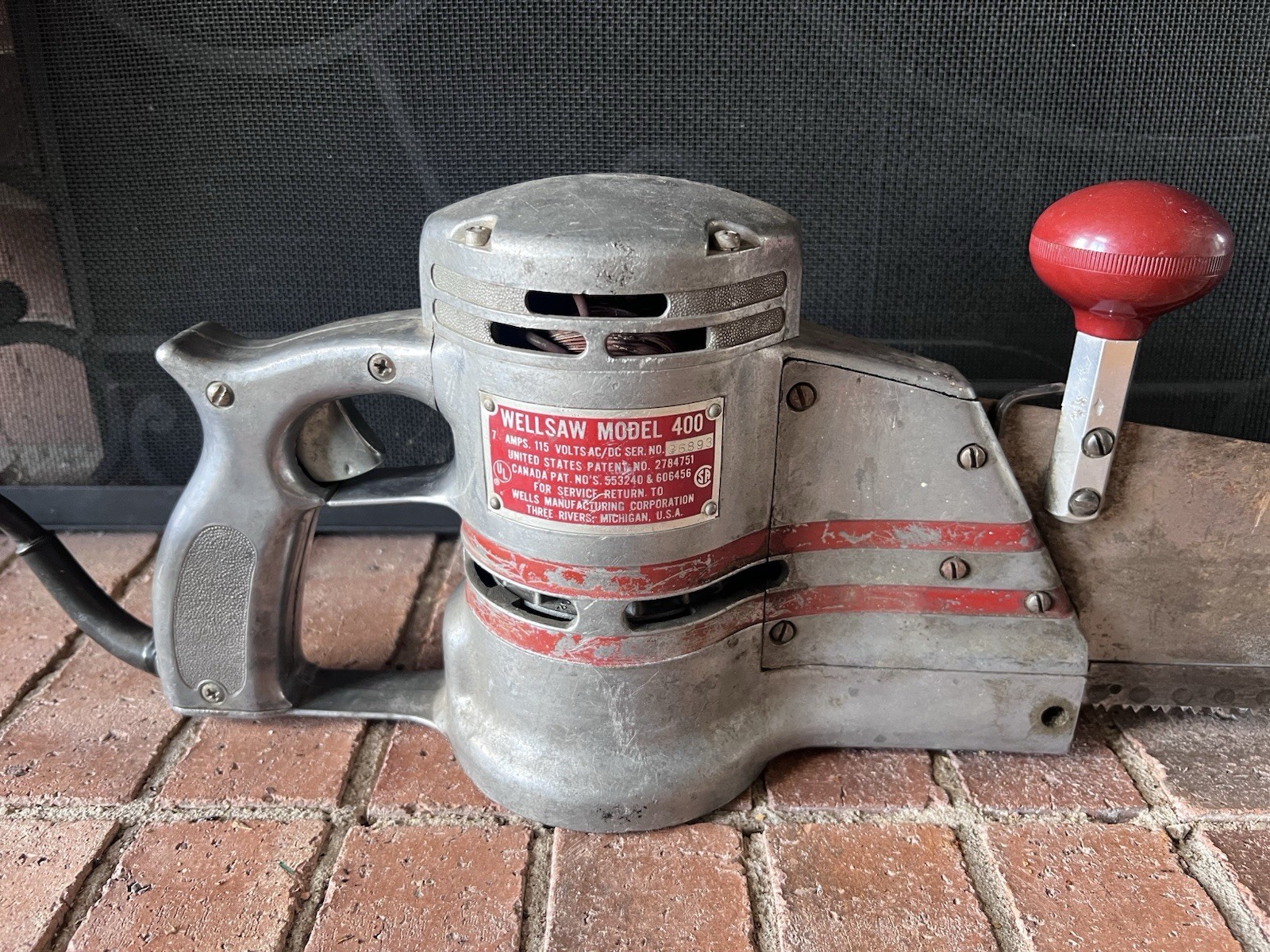 Wellsaw Model 400 Butcher Processor Breakdown Saw Butchering Bone Meat Working