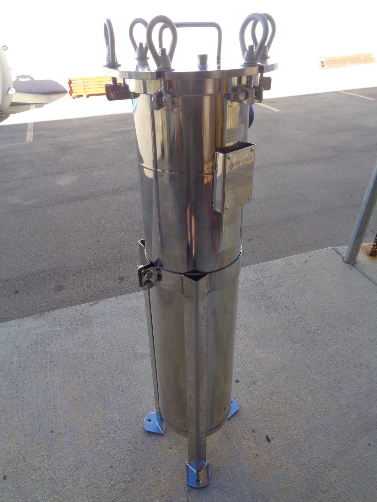 Pentair/Pentek ES22NA415-75 2 In NPT Connection 135 GPM Bag Filter Housing