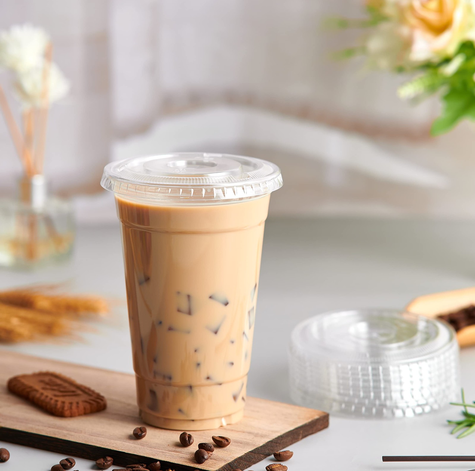 [90 Sets] 20 oz Clear Plastic Cups With Flat Lids, Disposable Drinking Cups, …