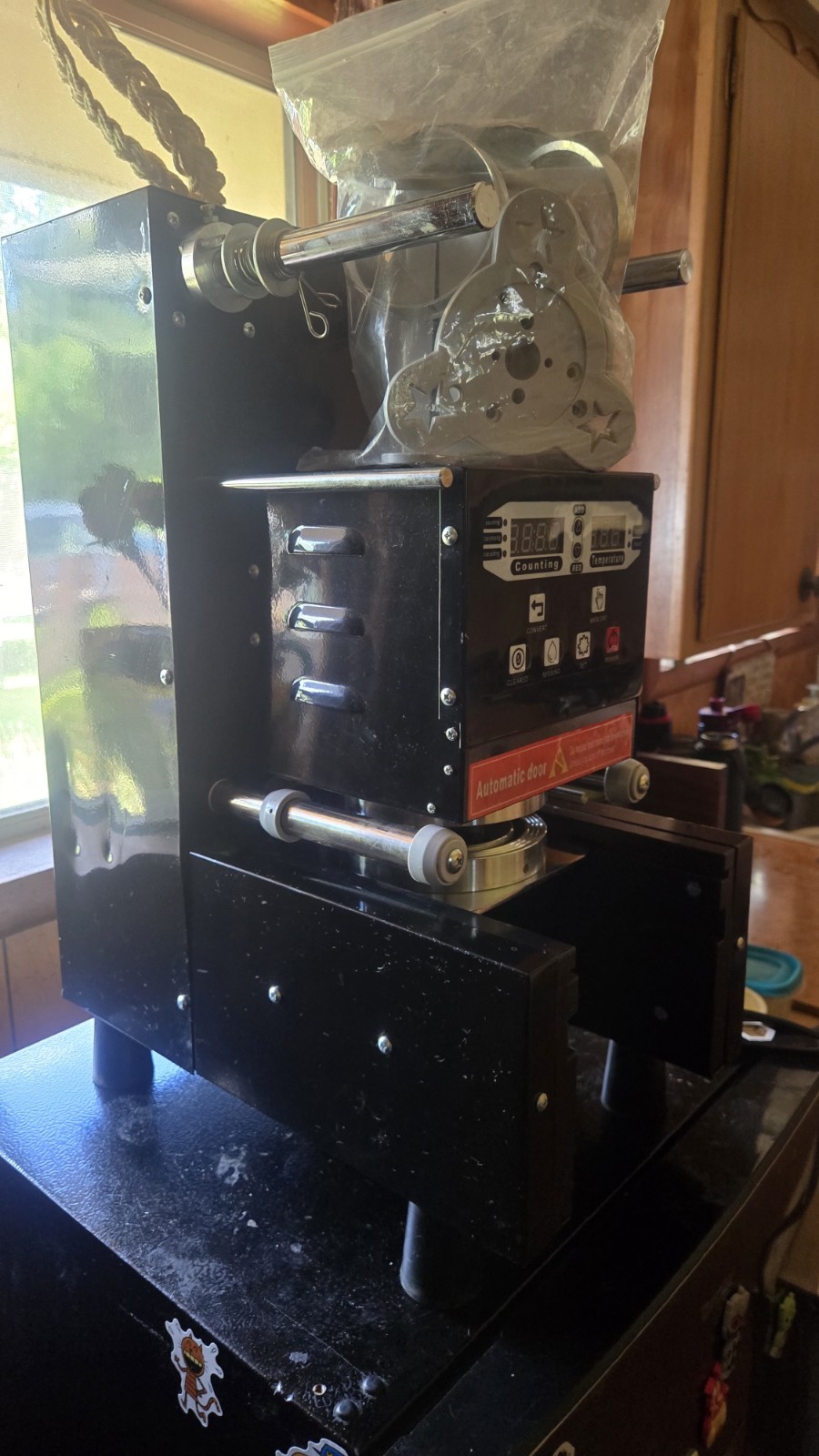 VEVOR BM-906 Automatic Cup Sealing Machine 95mm Bubble Tea Sealer