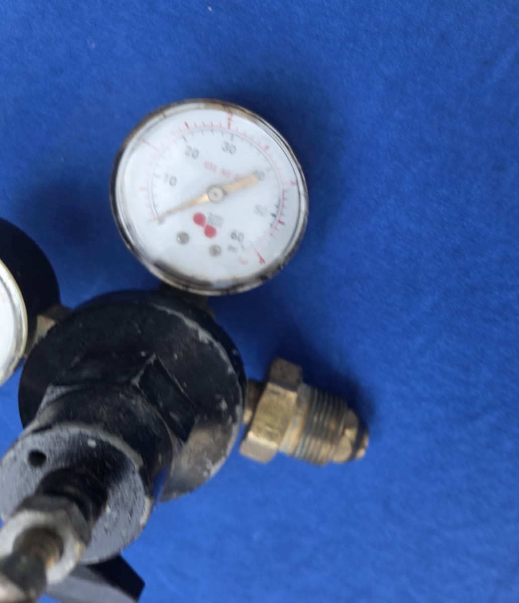Micro Matic Nitrogen Regulator 0-60 Supply/ 3000 Max Inlet /Stout Draft Beers