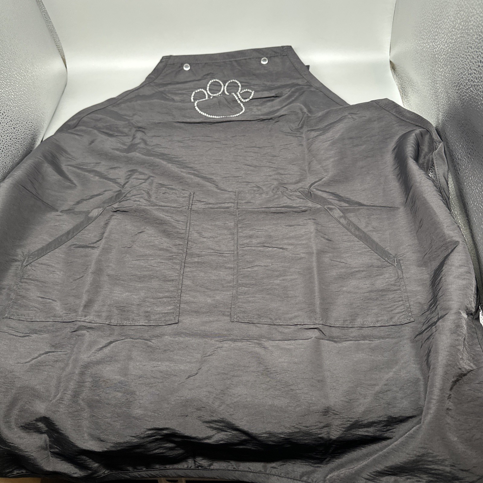 Unbranded polyester black w bling paw pockets tie waist pet grooming apron
