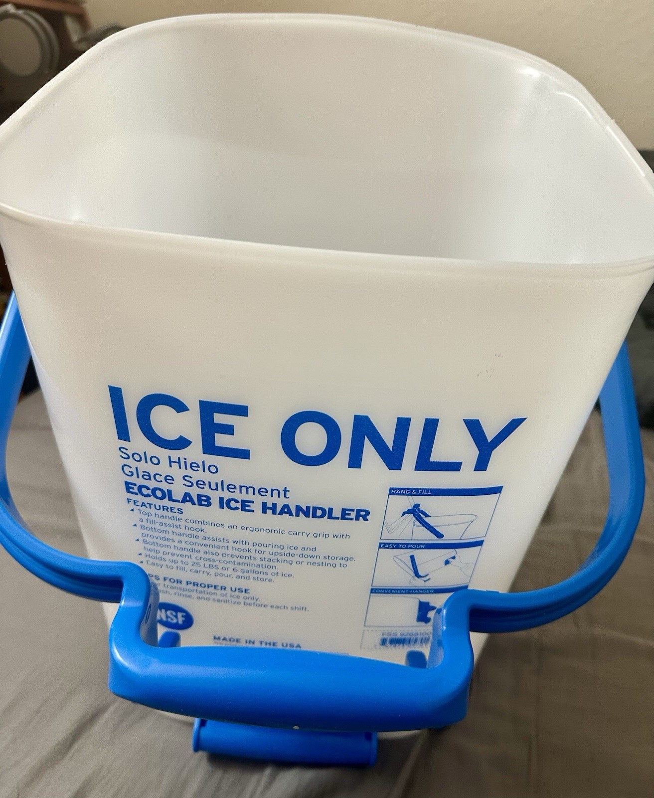 Ecolab Ice-Handler Clear Ice Bucket, Dishwasher Safe, Storage Bracket, NSF. NEW