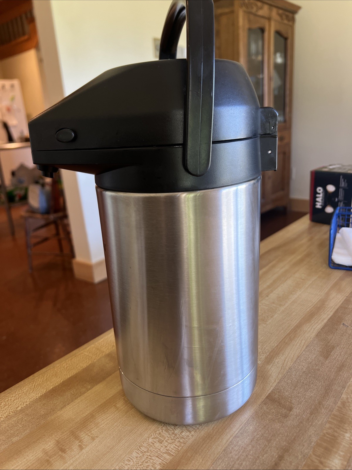Bunn 2.5 Liter Stainless Steel Lined Lever Action Airpot 32125.0000 Great