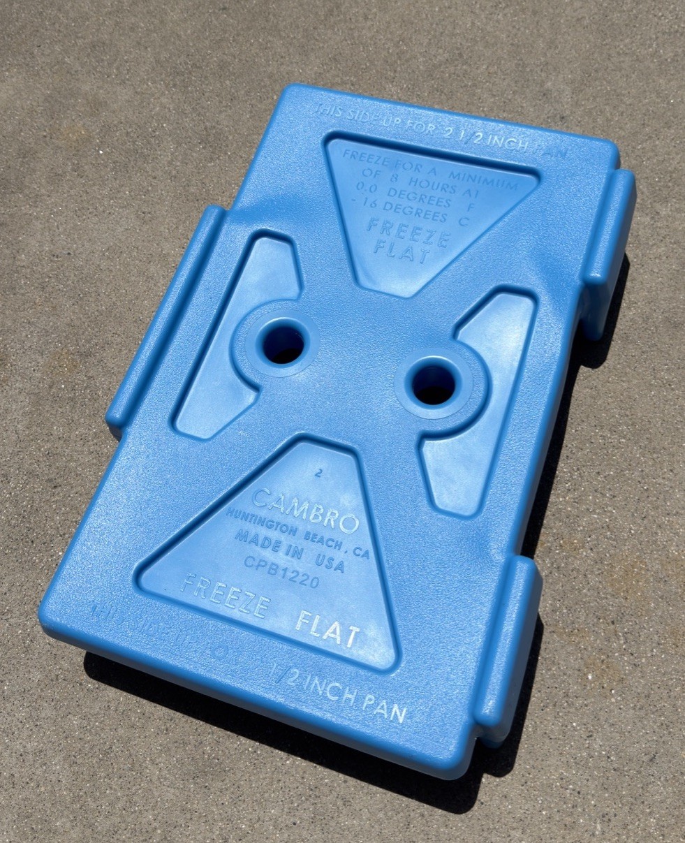 Cambro CamChiller Ice Pak for Cold Food Buffet Station, Salad Bar CPB1220159