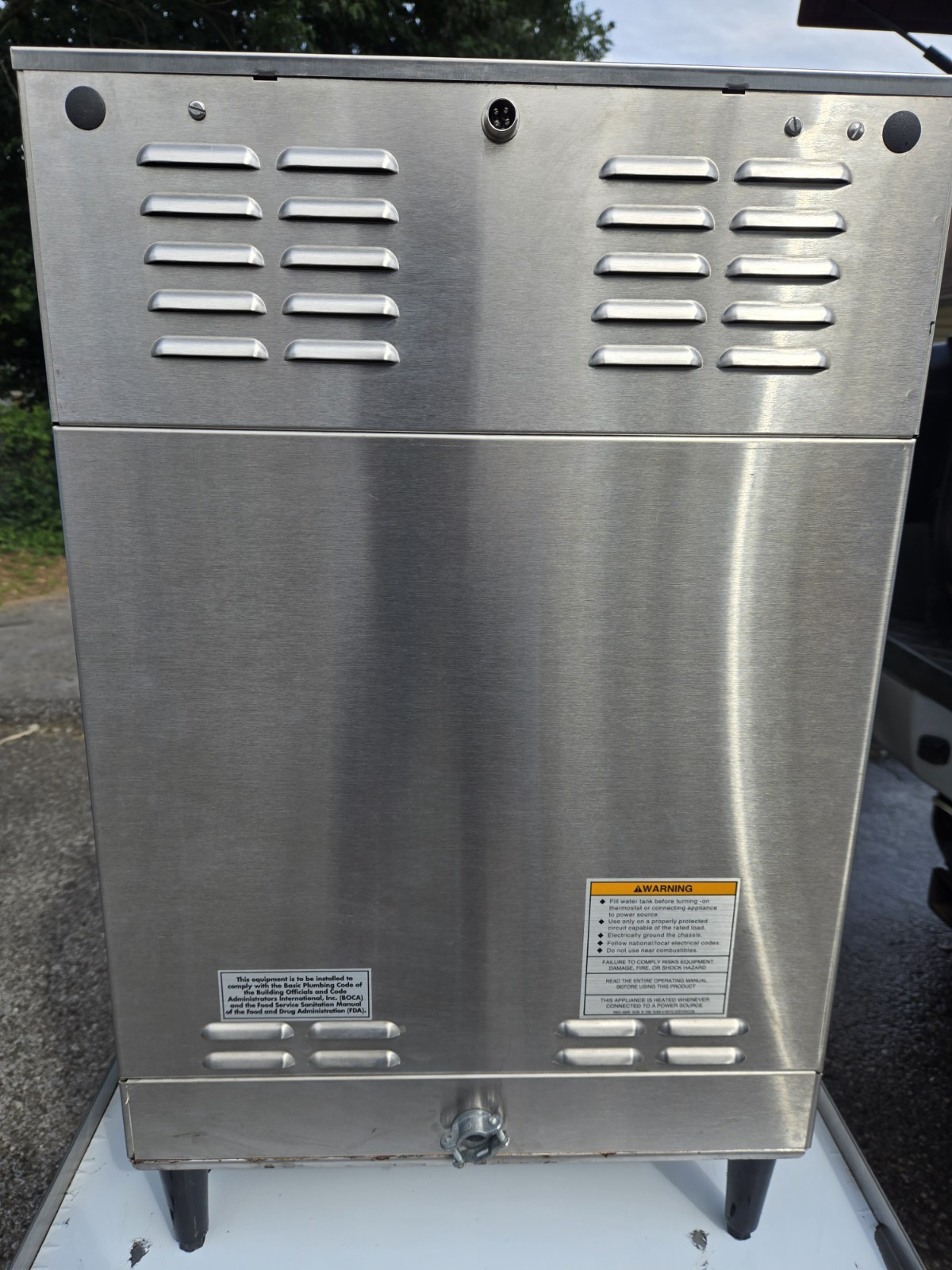Bunn Commercial 20900.0011 Dual GPR-DBC 18.9 Gallon Dual Coffee Brewer 120/240V