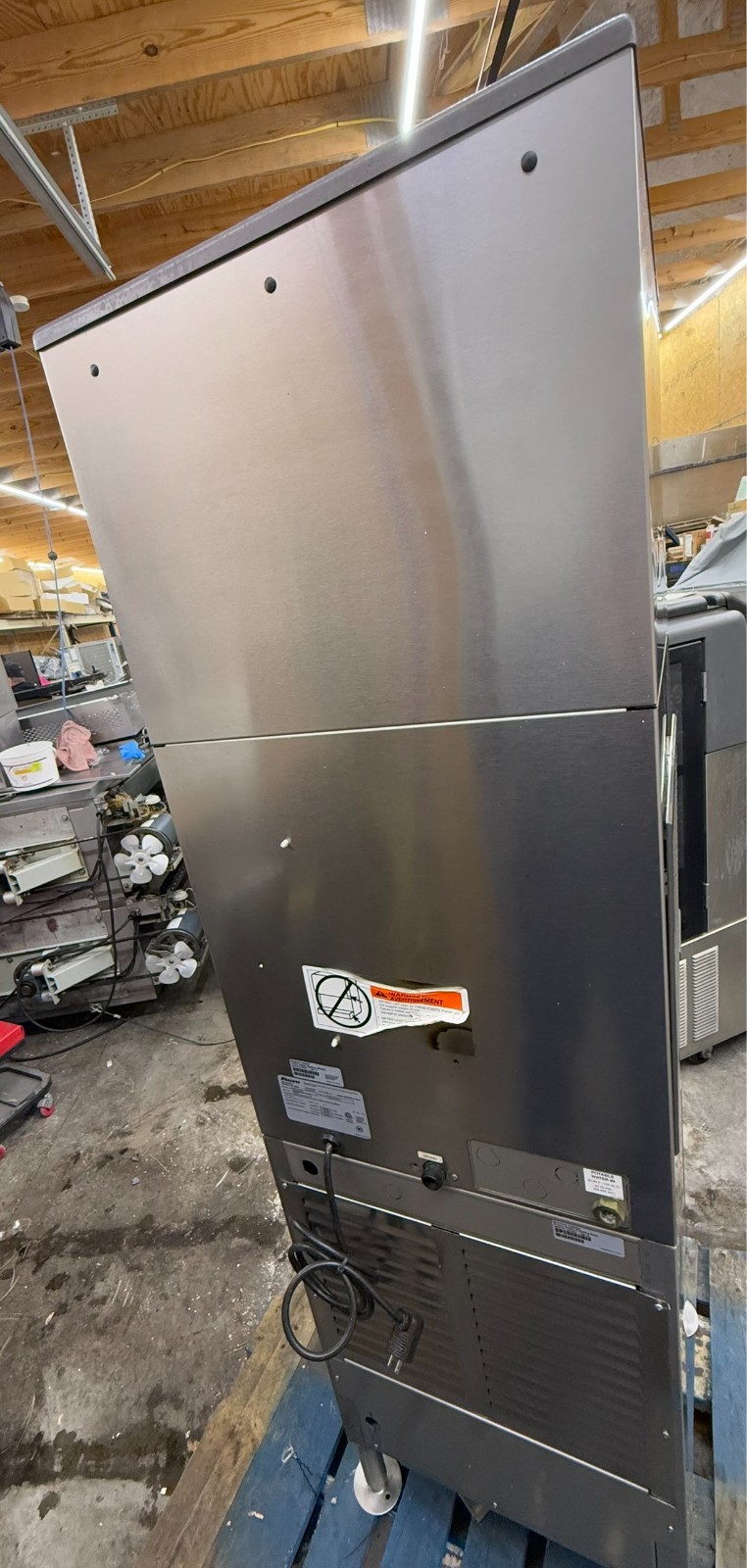 Follett 50CI425A-L Symphony Air Cooled Ice Maker & Water Dispenser & Stand Inc.