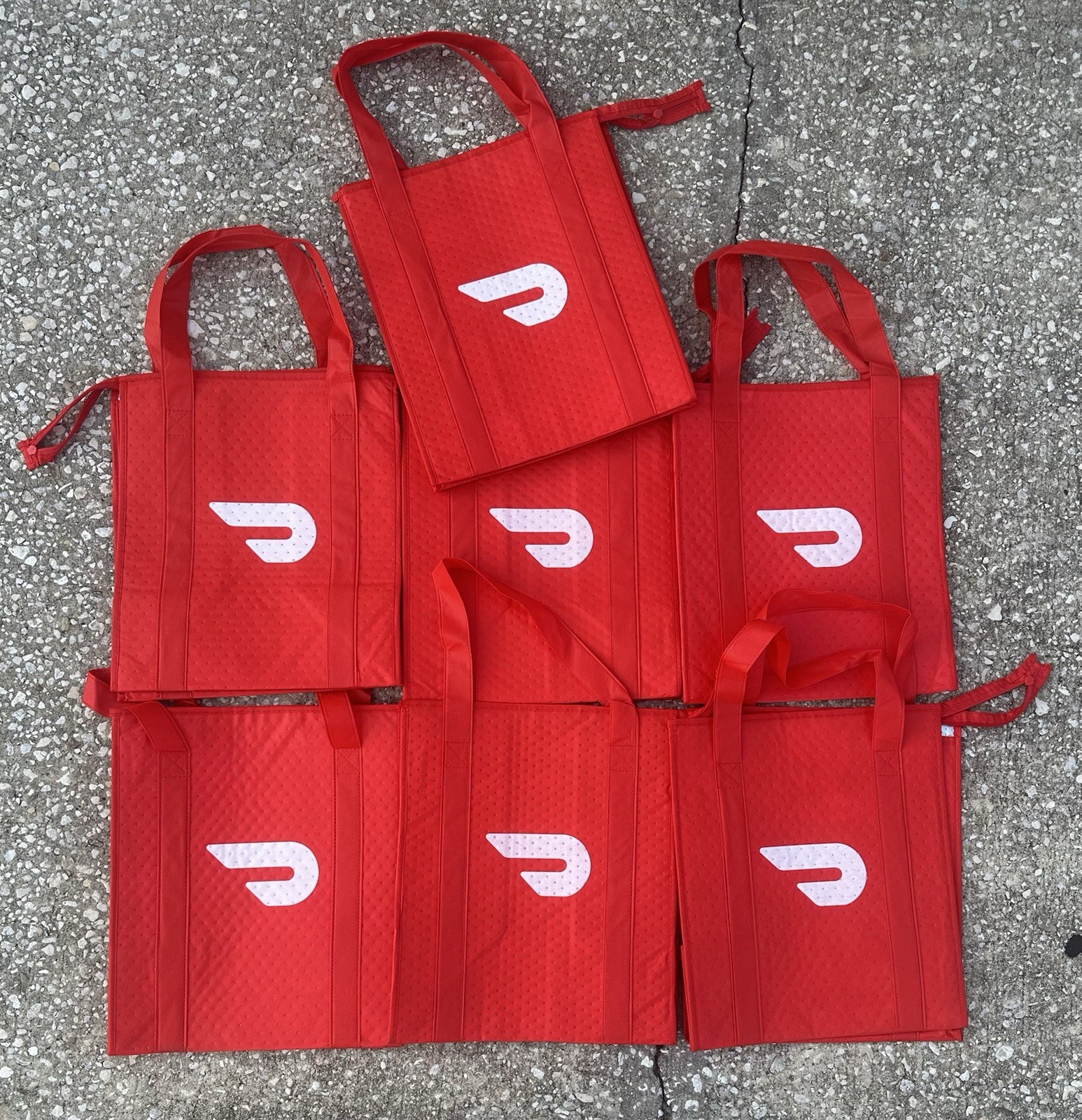Lot of 7 ~ DOORDASH ~ 13x15x9 ~ Zippered Insulated Delivery Bag / Tote ~ ERRORS