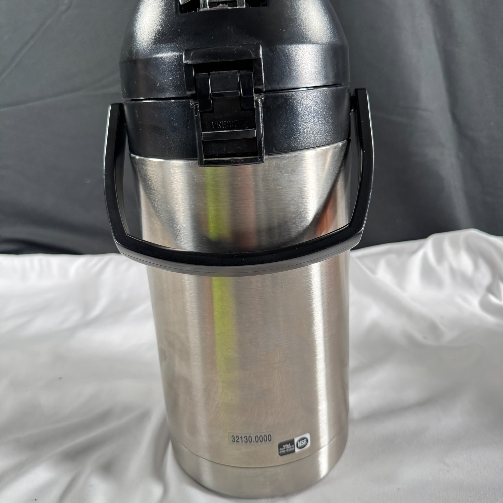BUNN 32130.0000 3.0L Lever Action Airpot Stainless Steel Coffee Dispenser NSF