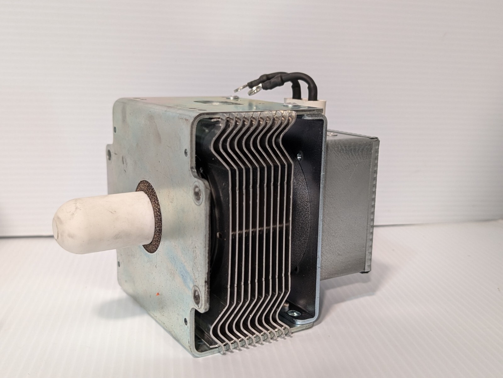 Unbranded 0904-000017 Microwave Magnetron
