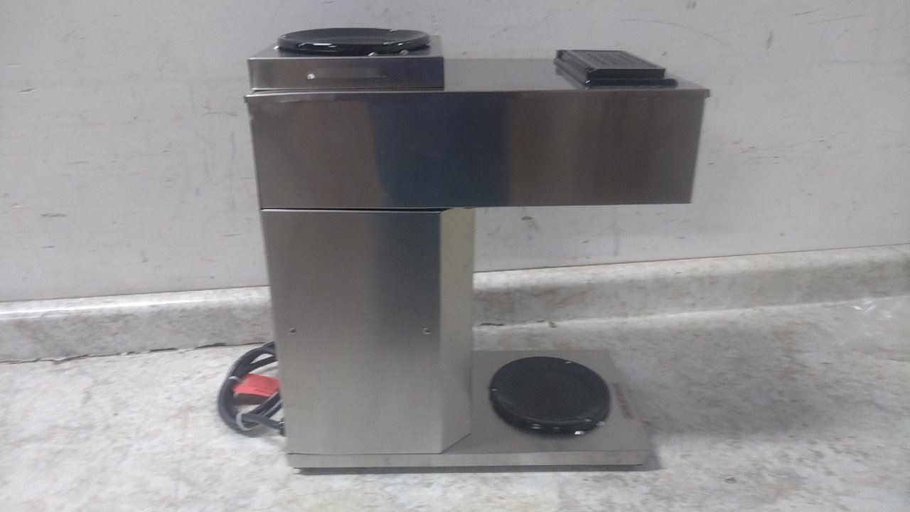 Newco Coffee AK-2AS 120VAC 0.5 GPH Brewing Rate Pourover Coffee Brewer