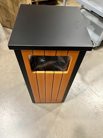 Lancaster Table & Seating 11 Gallon Square Decorative Outdoor Trash Can