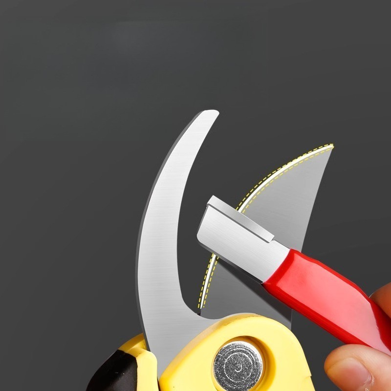 1/2/4PCS Compact Knife Sharpener – Portable Tool for Travel Kitchen & Garden Use