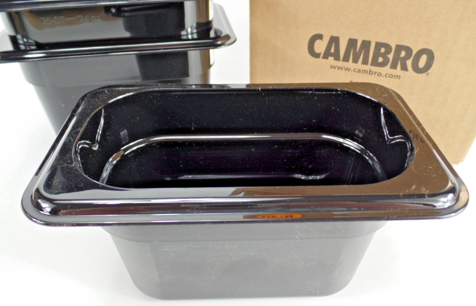 Cambro Camwear 94CW110 Food Pan 1/9 4″ Deep Black New 6 In Case