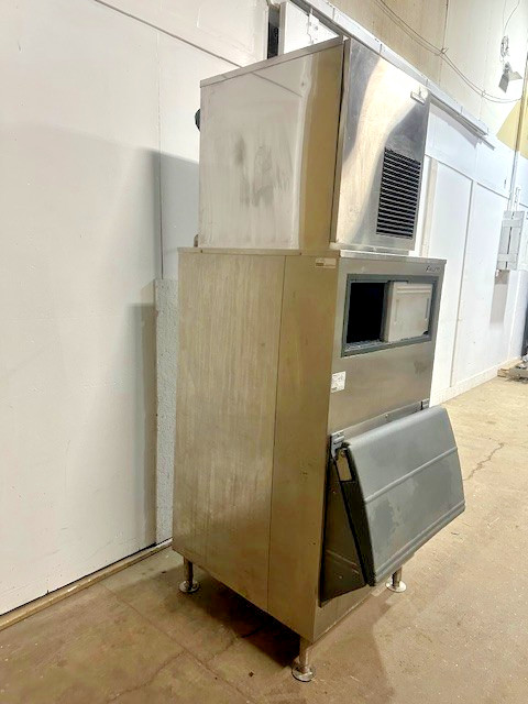«HOSHIZAKI F-650MAE-C»HD AIR COOLED ICE MAKER/MACHINE WITH ICE BIN 115-120V, 1PH