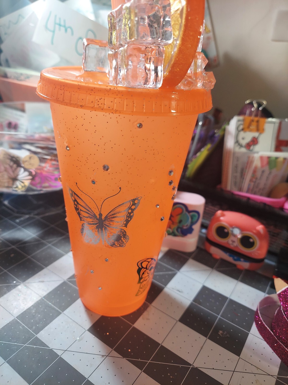 24 oz Custom plastic cups with lids