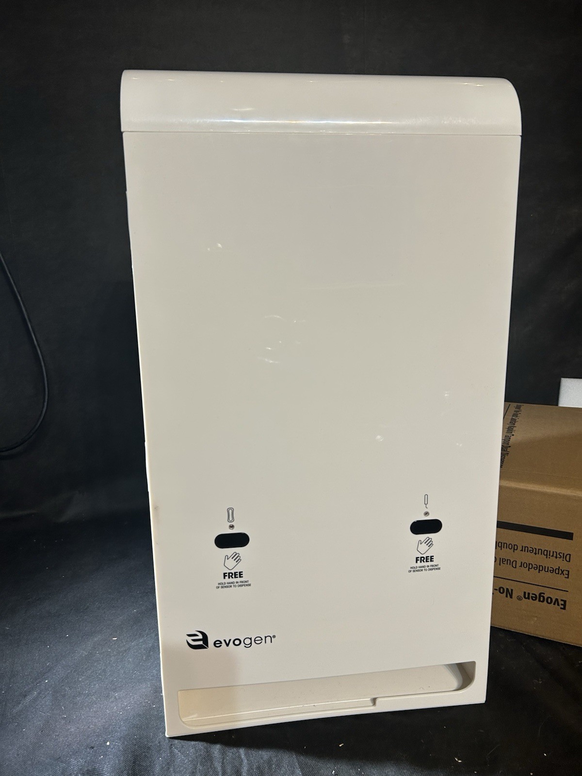 New Evogen EVNT3-W Free Vend 1 Each Napkin Tampon Menstrual care Dispenser White
