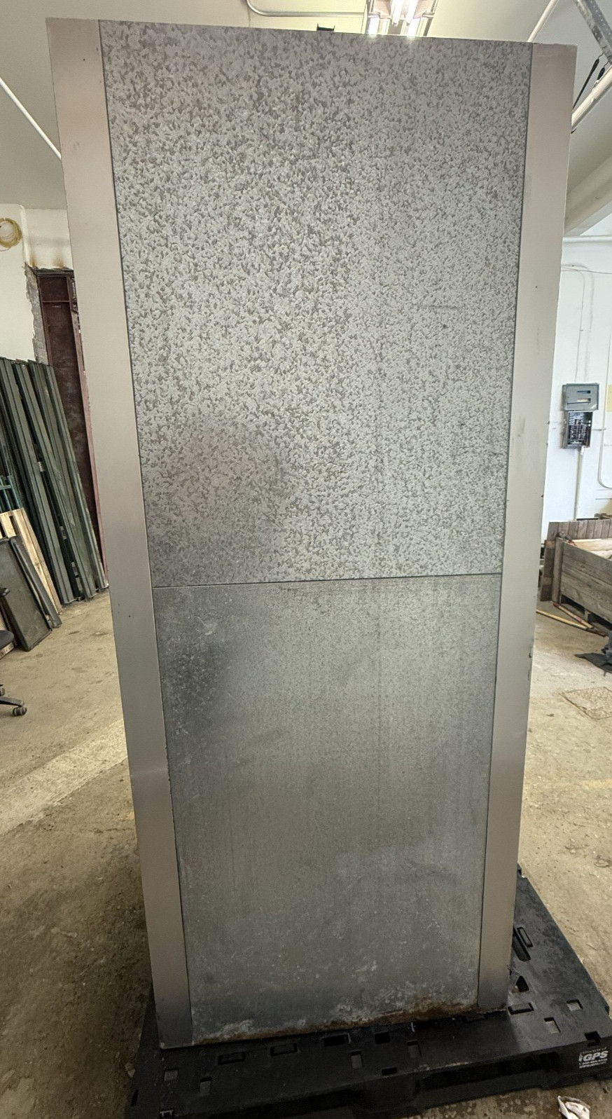 True STG1RRI-1S Spec Series 35″ Solid Door Roll-In Refrigerator
