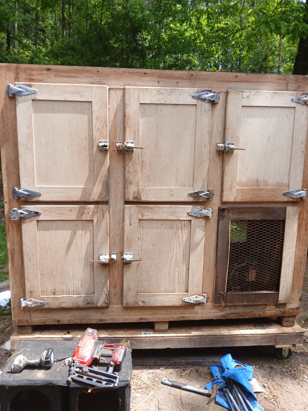 McCray Refrigerator Co. U.S. No. 65 Commercial Wooden Refrigerator W-950-QM-3636