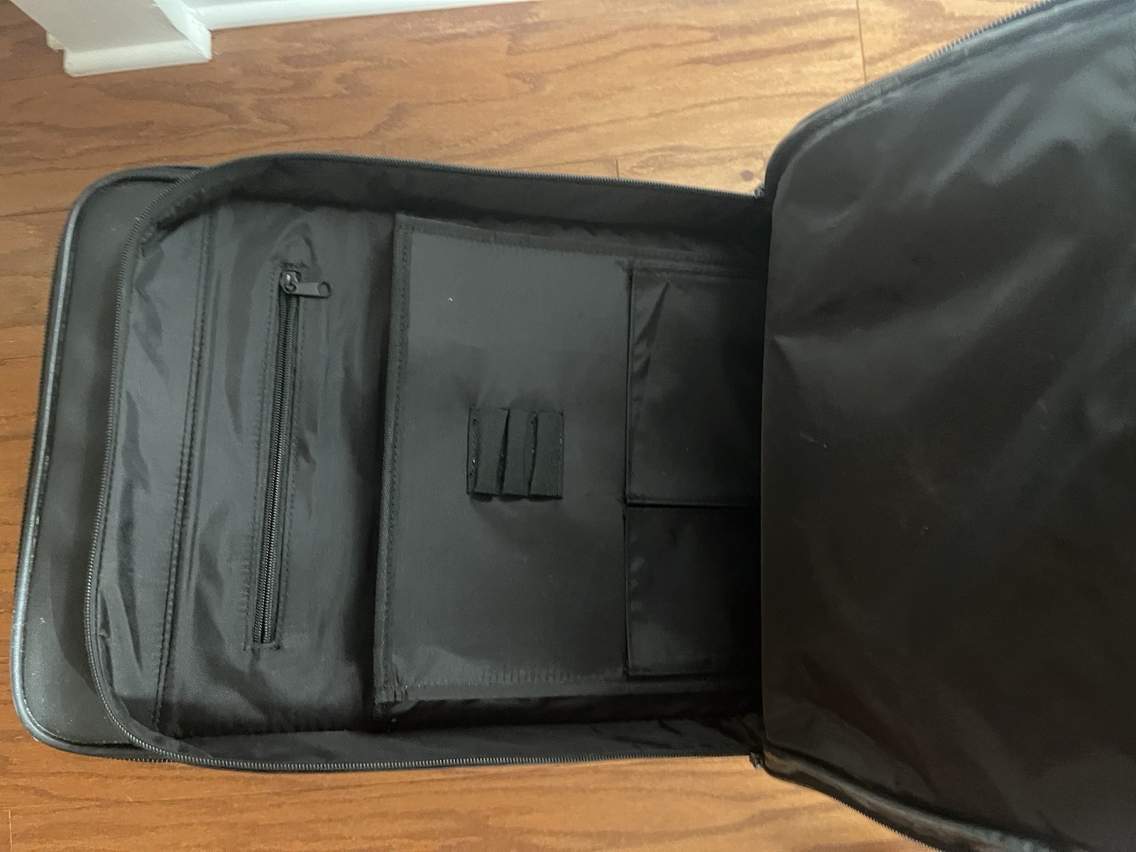 Le Cordon Bleu Schools North America Black Chef Travel Carry Tools Case/Backpack