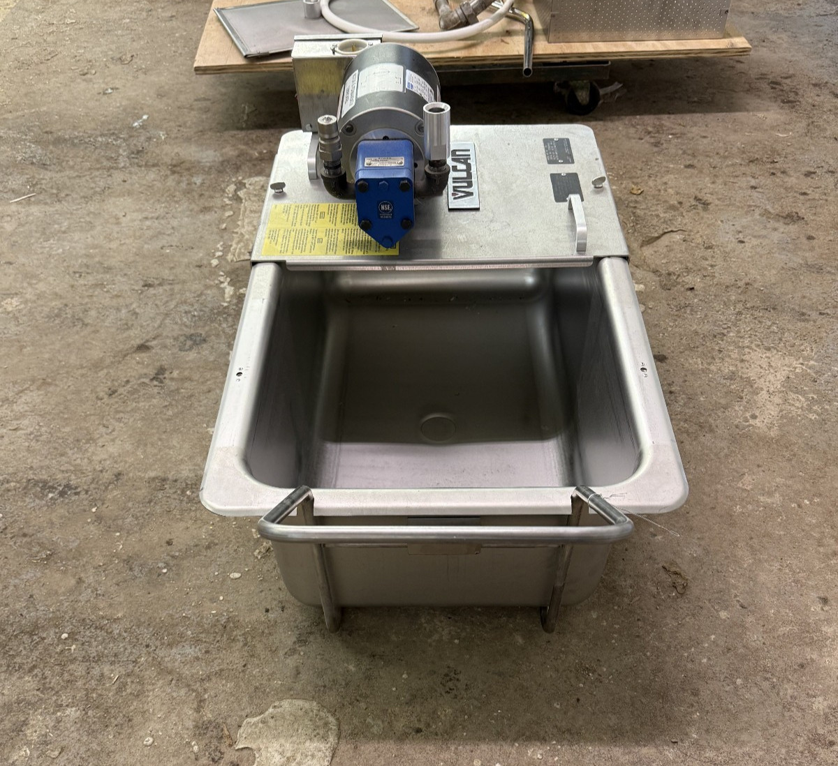 Vulcan MF-1 Portable Mobile Electric Fryer Filter w/ 110 lbs Capacity – Used