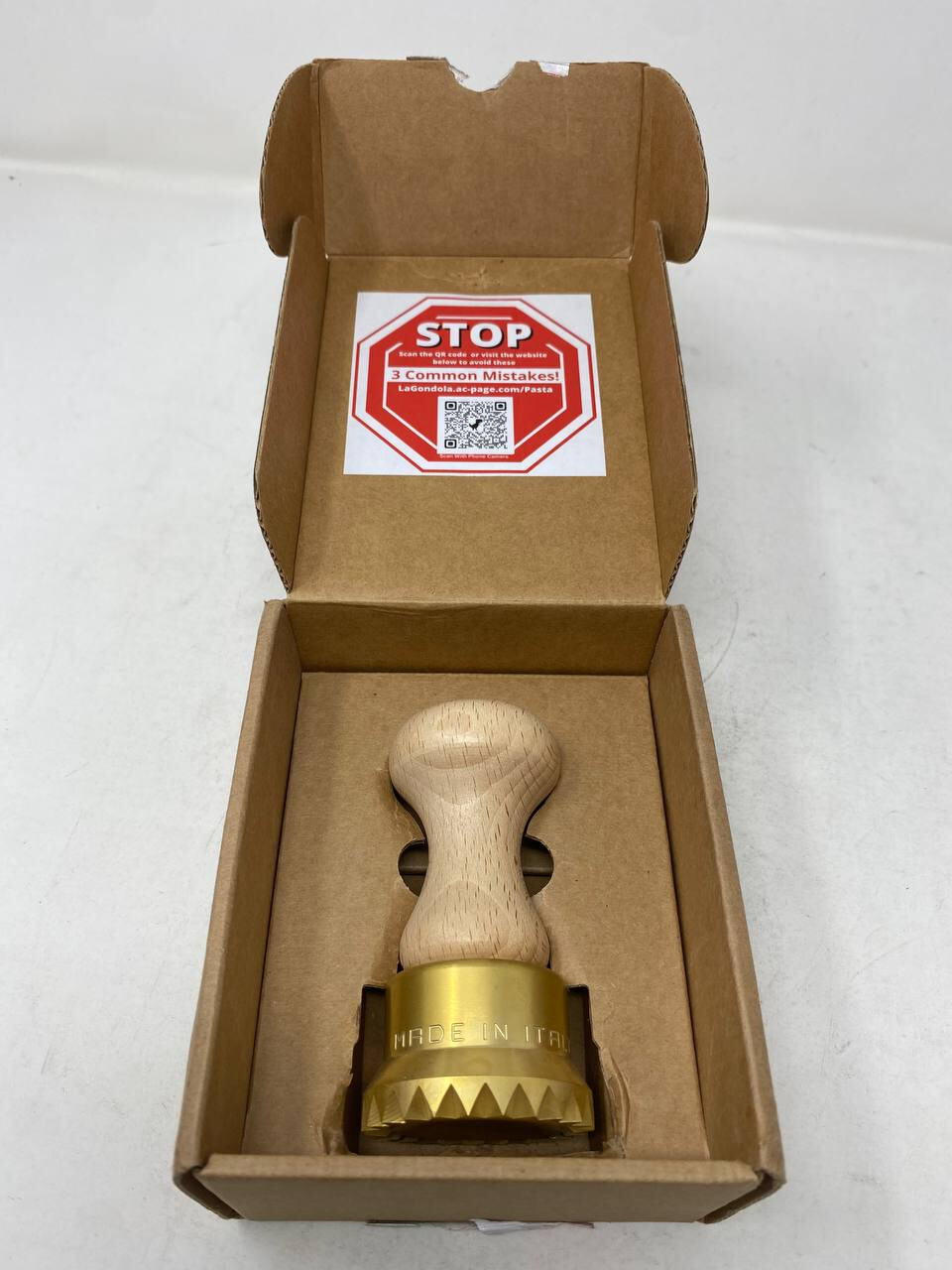 La Gondola Brass Ravioli Stamp Round Cutter made in Italy Open Box