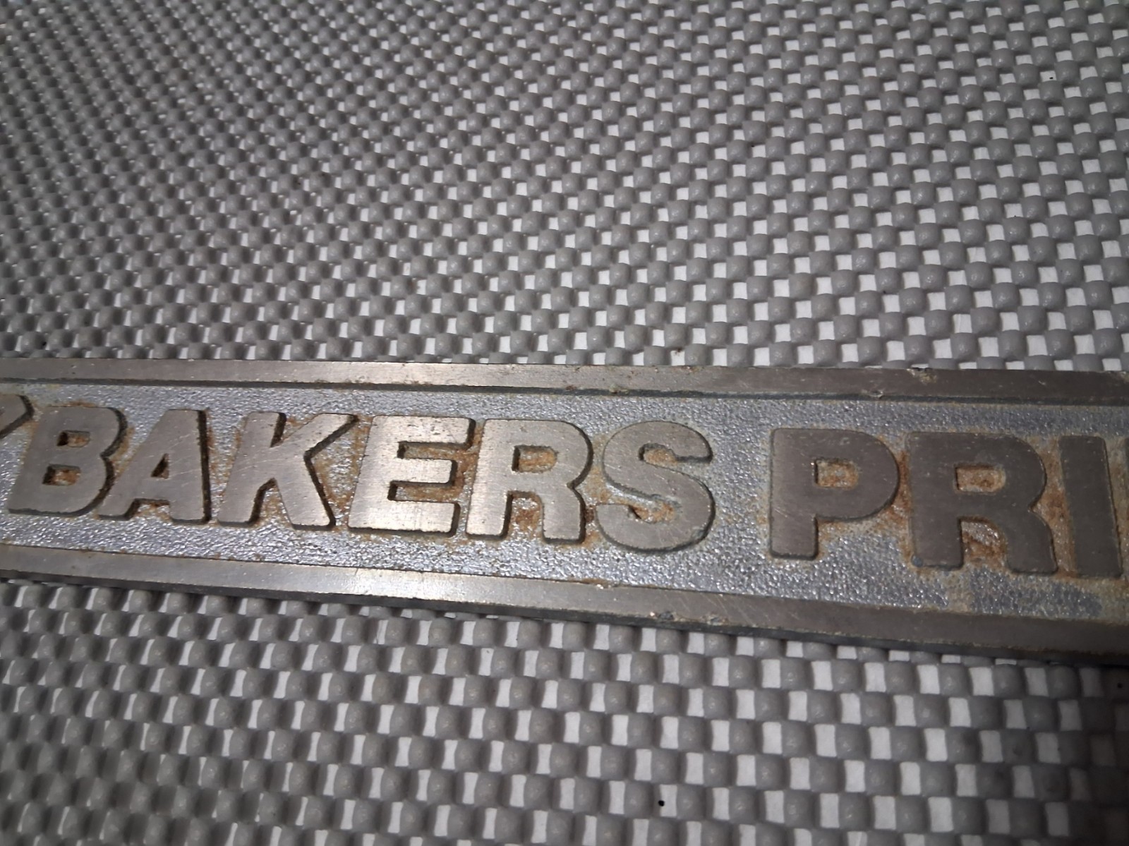 OEM Genuine Original BAKERS PRIDE Oven 13.25″ x 1 13/16” Nameplate Badge/Logo