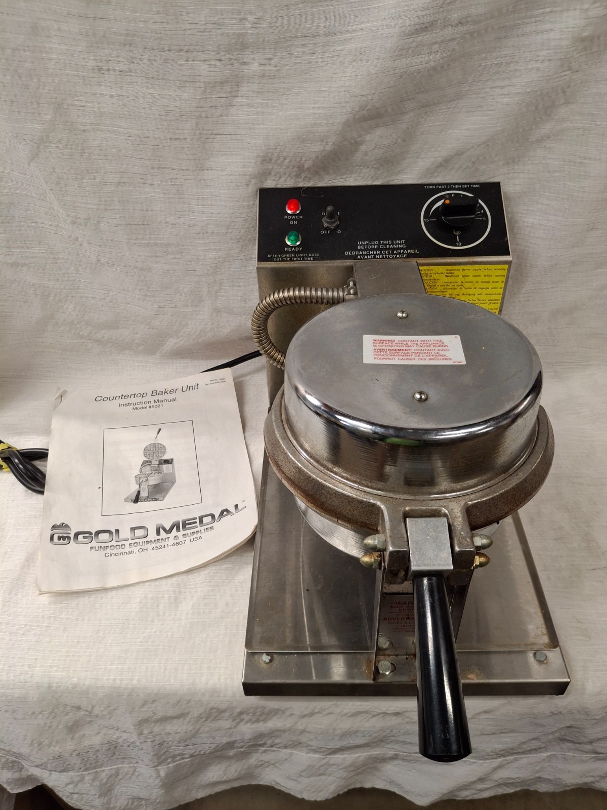 Gold Medal Funfood Equipment Countertop Baker Waffle Crepe Unit Model #5021