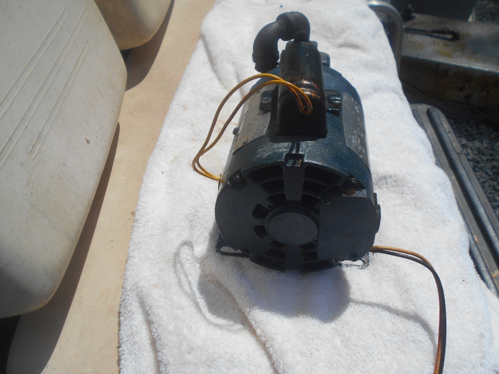 GILES CF-400 COMMERCIAL FRYER FILTER PUMP AND MOTOR GOOD TESTED