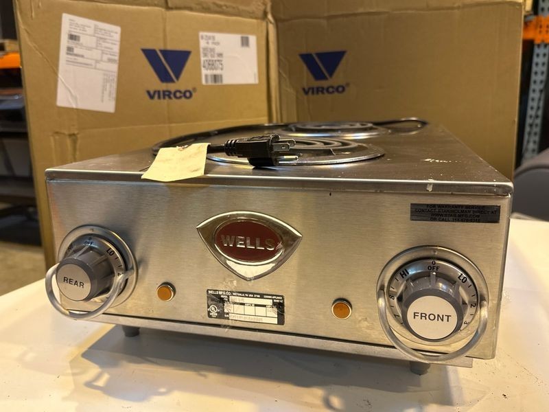 Wells H-115 14 3/4″ Electric Hotplate w/ (2) Burners & Infinite Controls, 120v