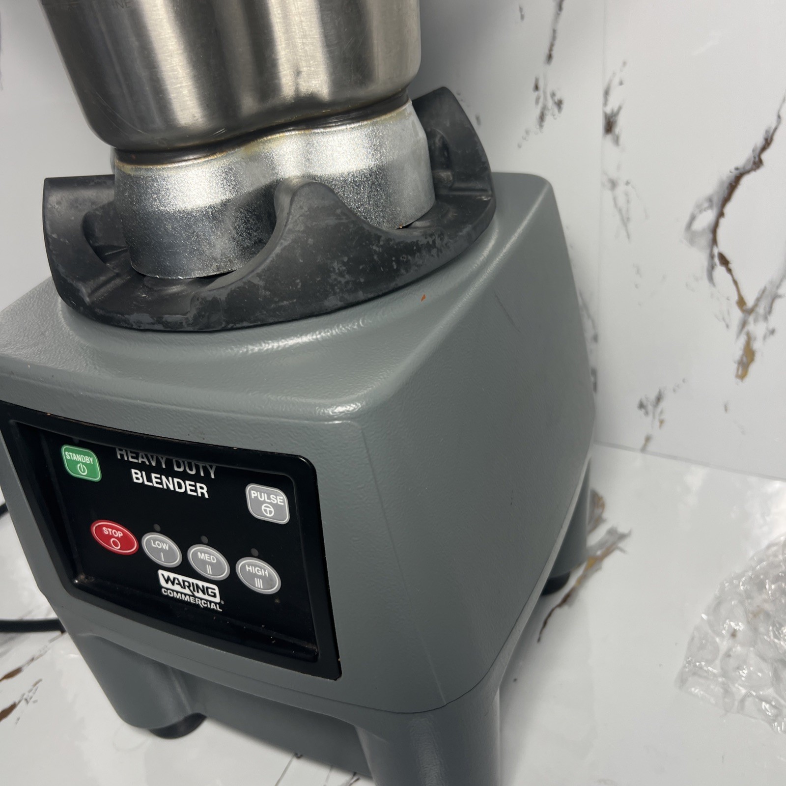 Waring CB 15 Heavy Duty One Gallon 3.75HP 3-Speed Commercial Blender