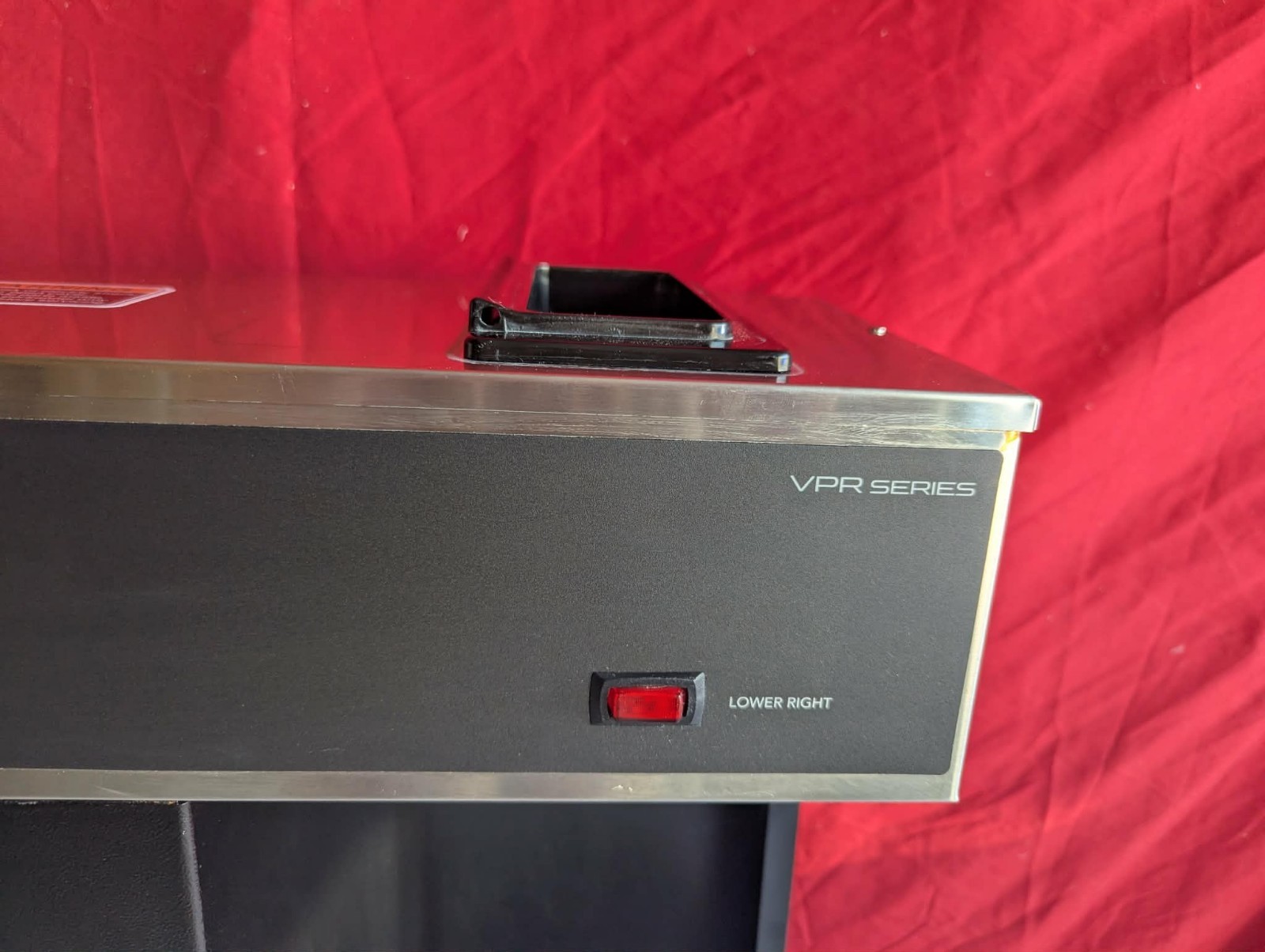 BUNN VPS Commercial Pourover Coffee Brewer 3 Warmers