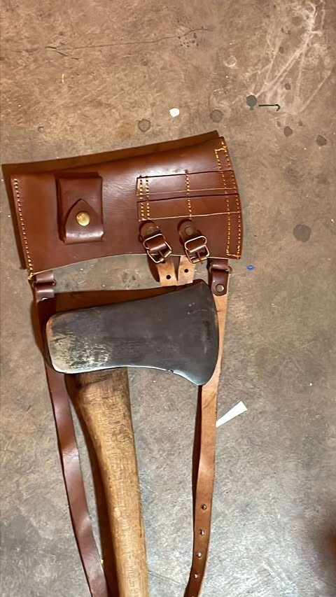 Axe Shoulder Sling bushcraft Wood-Craft Pack for single bit axe, has pouch