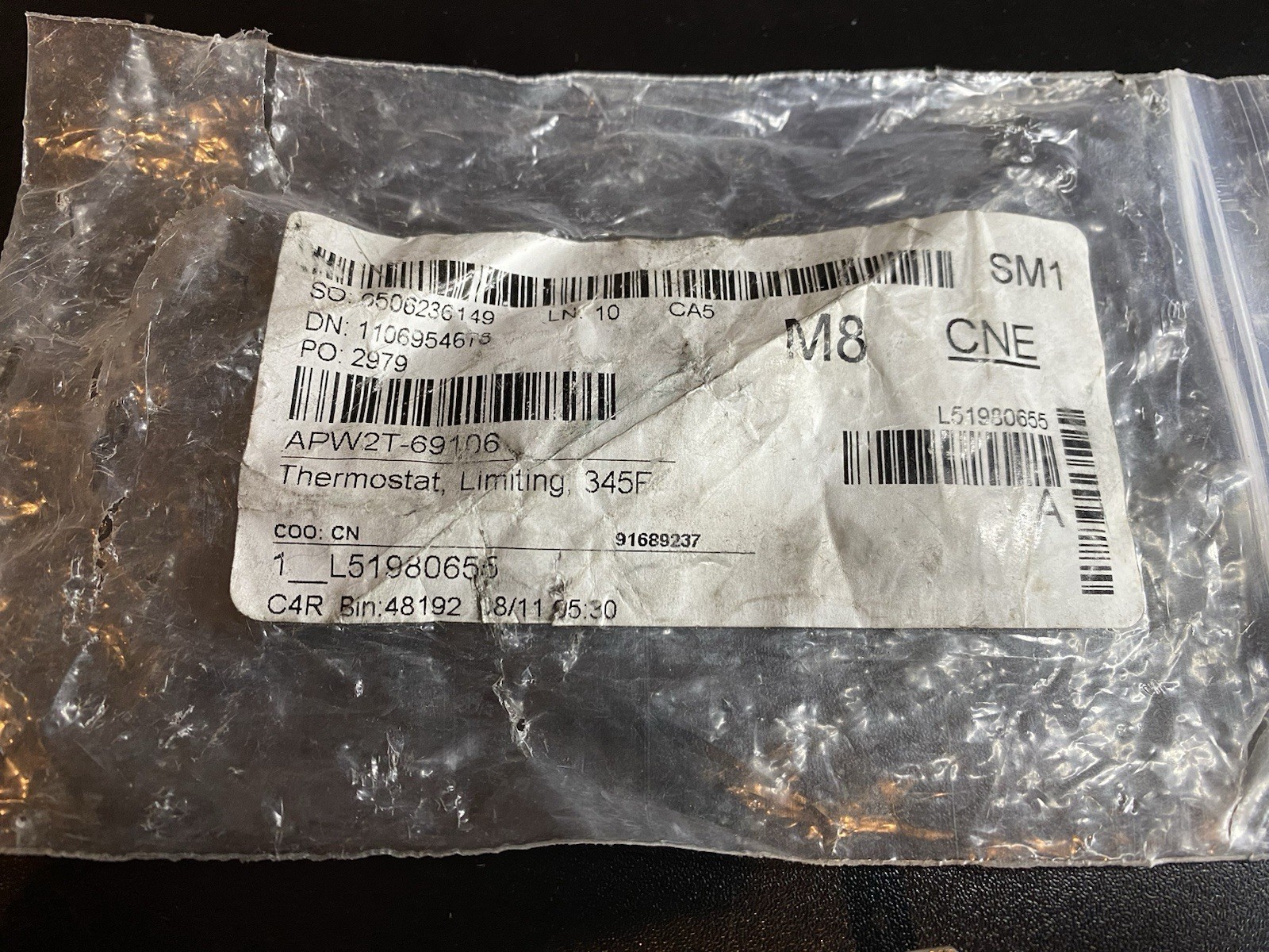 APW Wyott APW2T-69106 Limiting Thermostat 345 Deg OEM For Toaster And Food Well