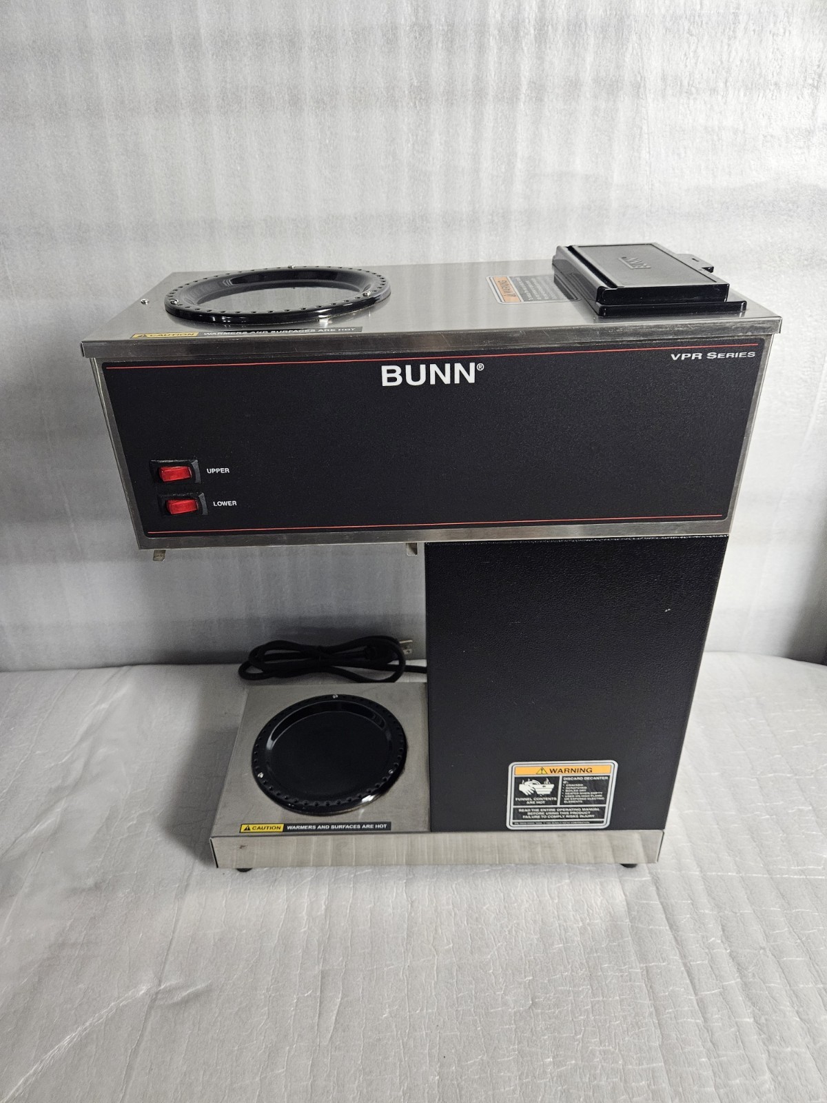 BUNN VPR Series 33200 Commercial Coffee Maker W/2 Warmers Working