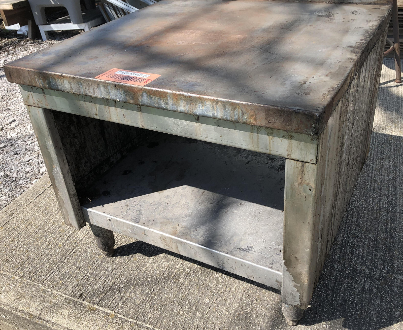 Steel Commercial Equipment Stand Table 24x24x22h