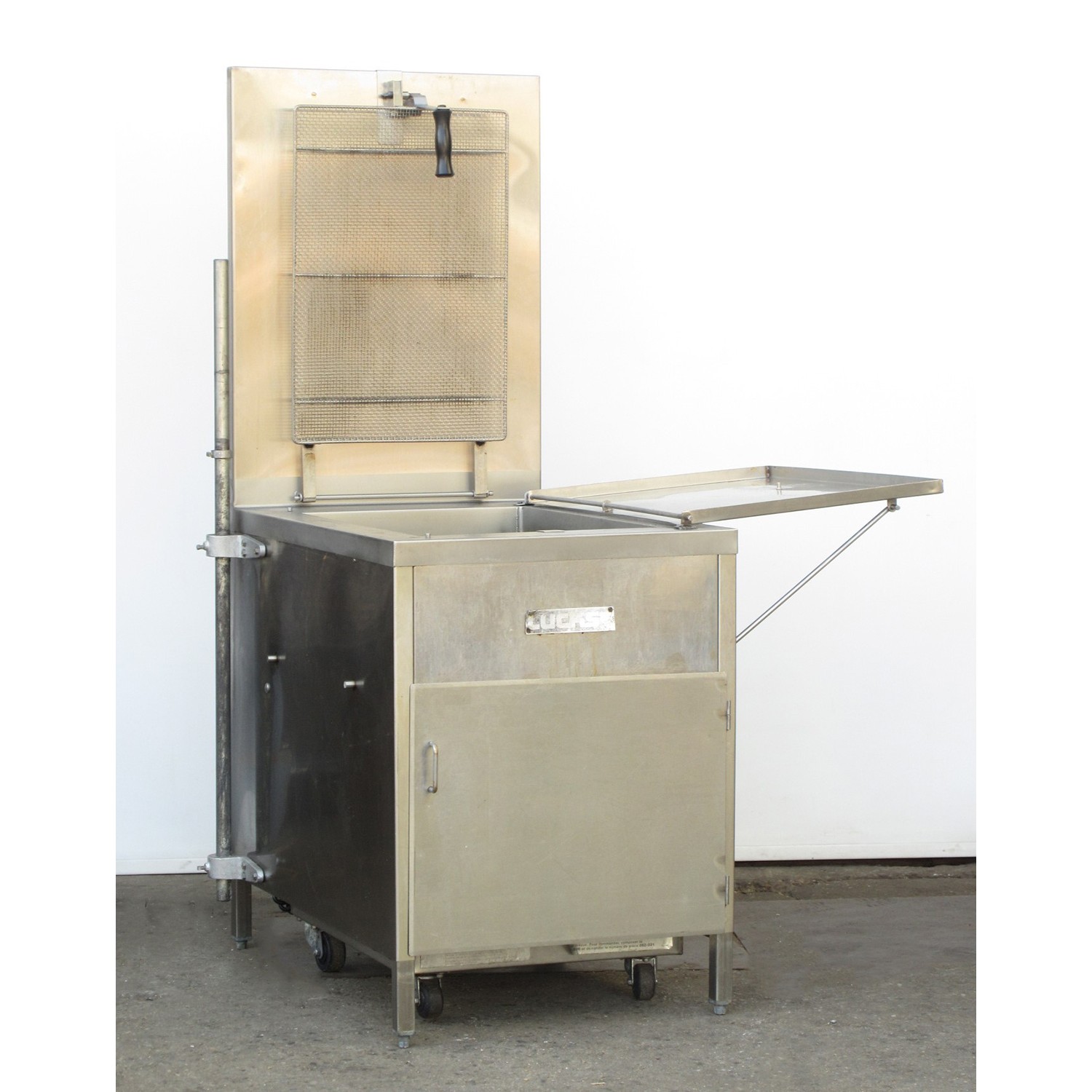 Lucks G1826 Gas Donut Fryer with Filtration System