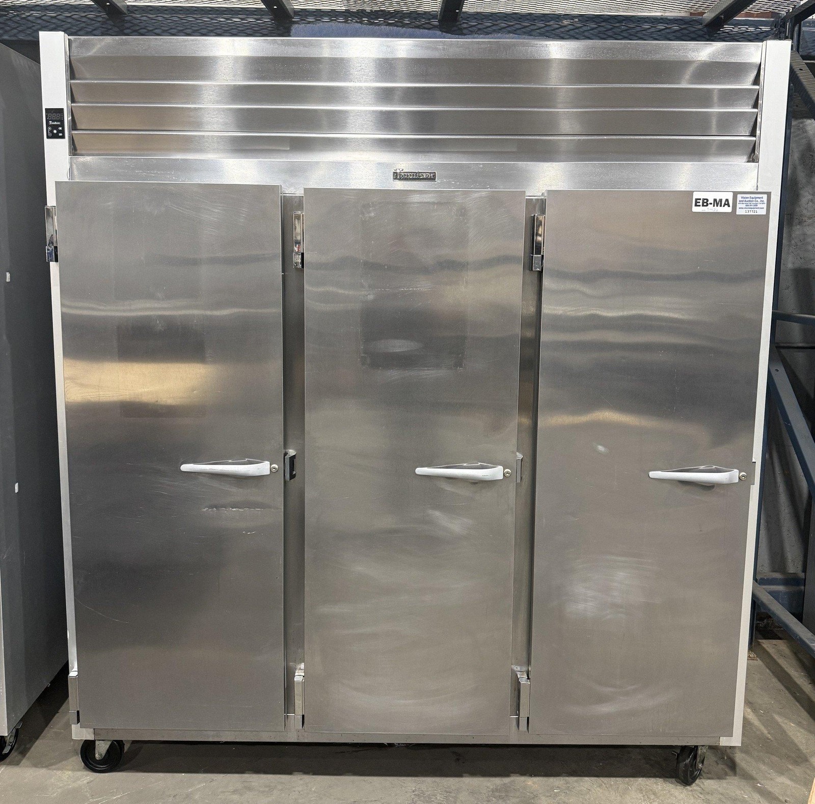 2023 TRAULSEN G31313 76 3/8″ 3 SOLID DOOR REACH IN FREEZER
