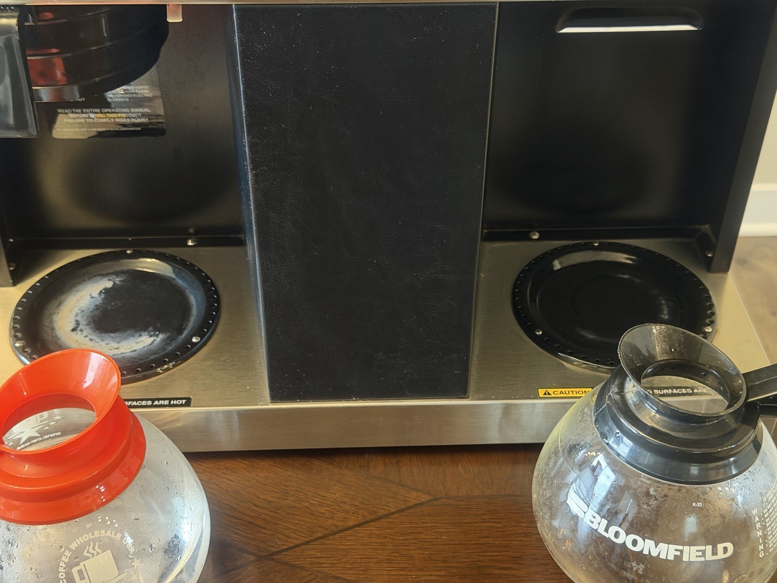 BUNN VPS 0048854 – 12 Cup Pourover Commercial Coffee Maker – 3 Warming Stations.