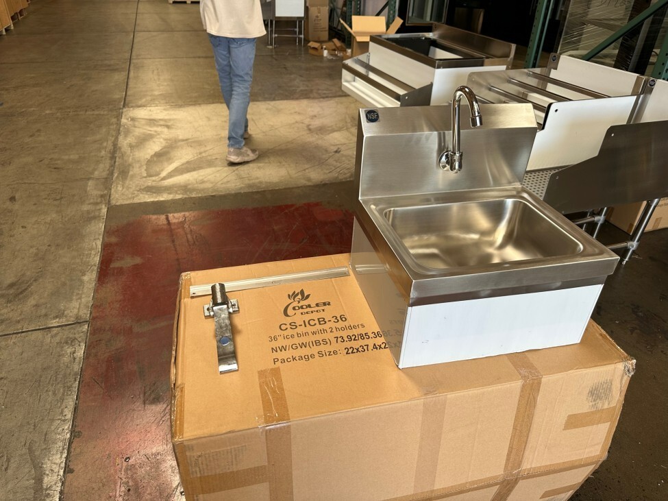 NEW Commercial Sink Hands Free Knee Operated Hand Sink Hot Cold Water Valve NSF