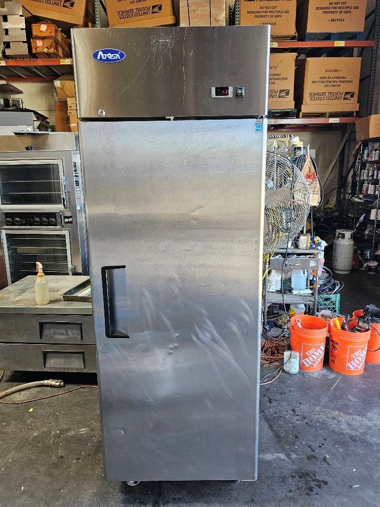 Atosa MBF8001GR Atosa Freezer Reach-in One-section Tested Works Good !!