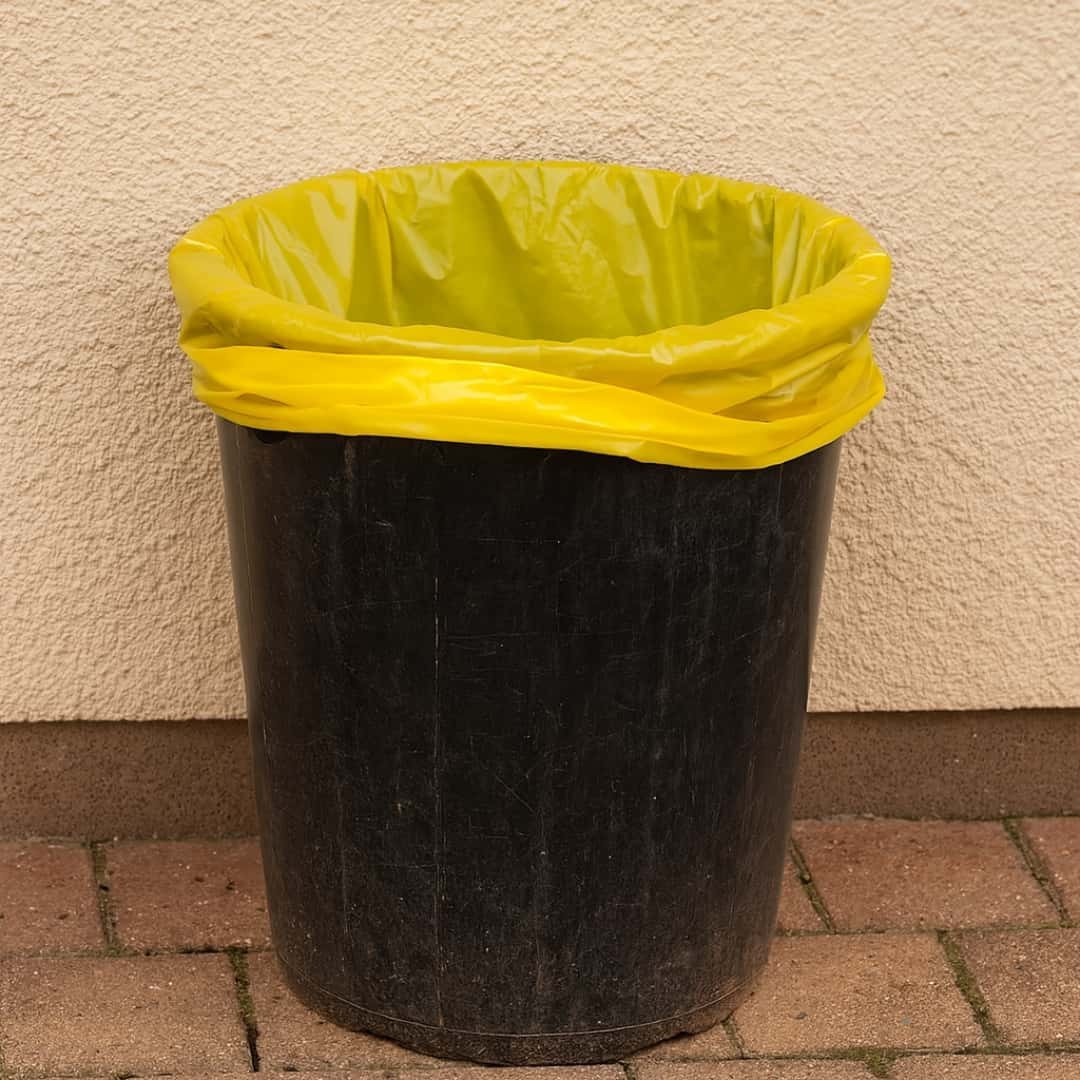 Gel Sac Bin Liners Yellow On Roll 82x120cm Pack of 10